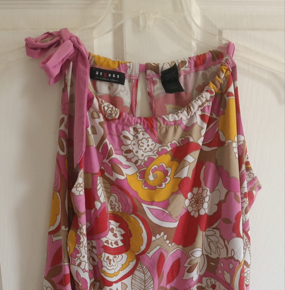 Pink Multi-colored Top Halter Style. Ties Side Neck. Keyhole Back